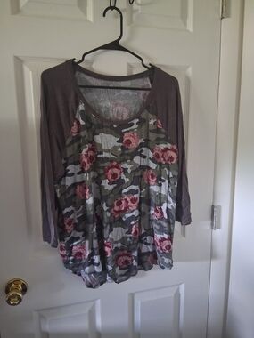 Floral Camo Raglan Long Sleeve Top - Olive with Pink Roses